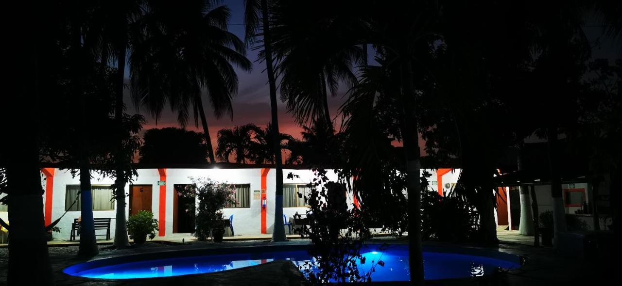 Hotel Oasis Melaque San Patricio Melaque Buitenkant foto
